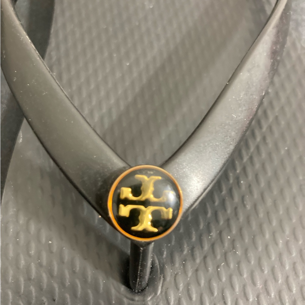 Tory Burch Sandal Logo
